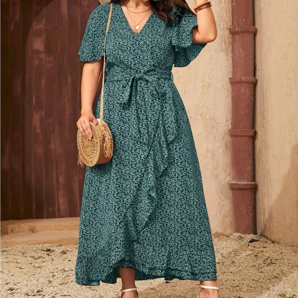 Boho plus size green floral print wrap belted maxi dress - Picture 2 of 7